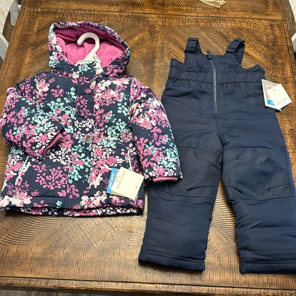 Falls Creek Kids snow bibs and jacket - Picture 1 of 7